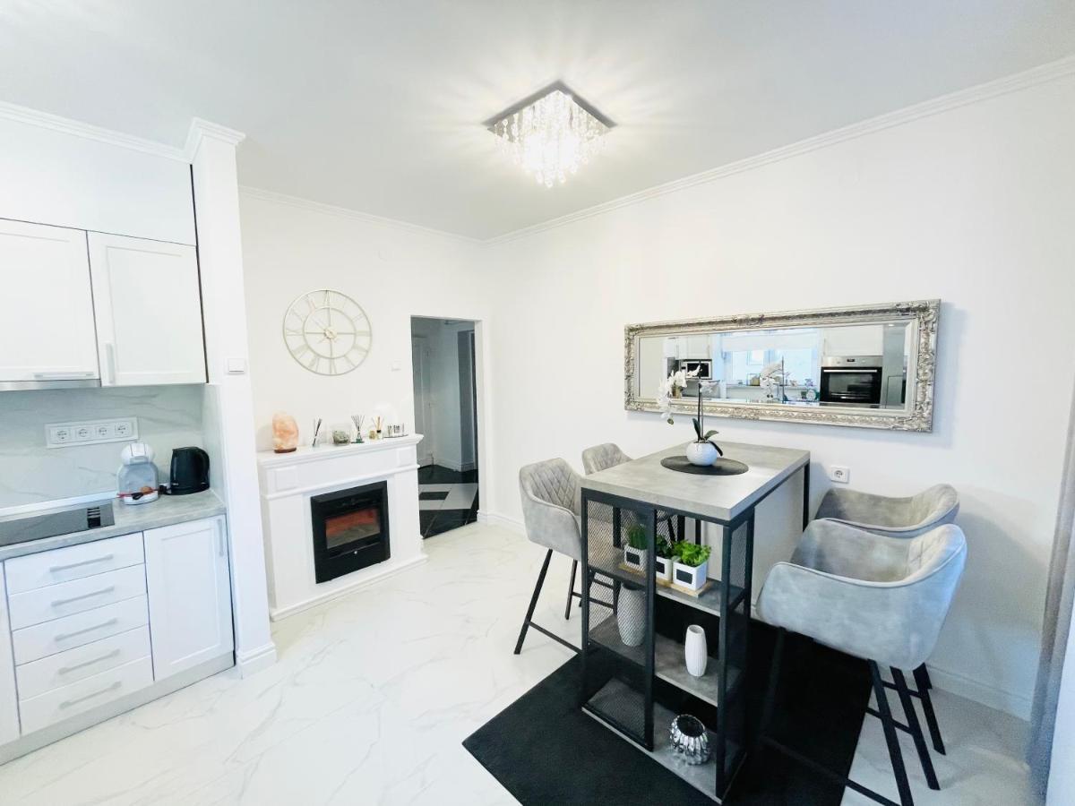 Apartment "Mimoza 1" Self Check-In, Self Check-Out Otočac Εξωτερικό φωτογραφία