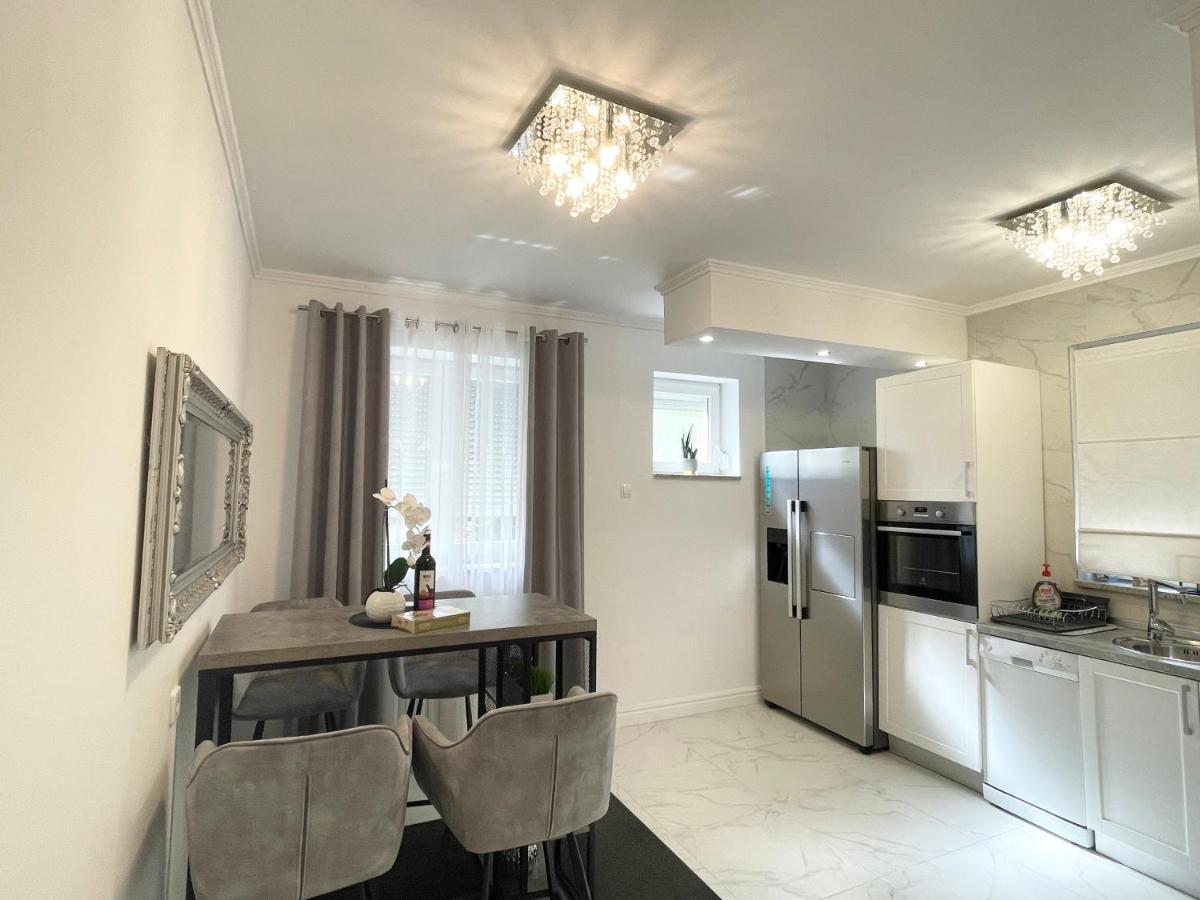 Apartment "Mimoza 1" Self Check-In, Self Check-Out Otočac Εξωτερικό φωτογραφία