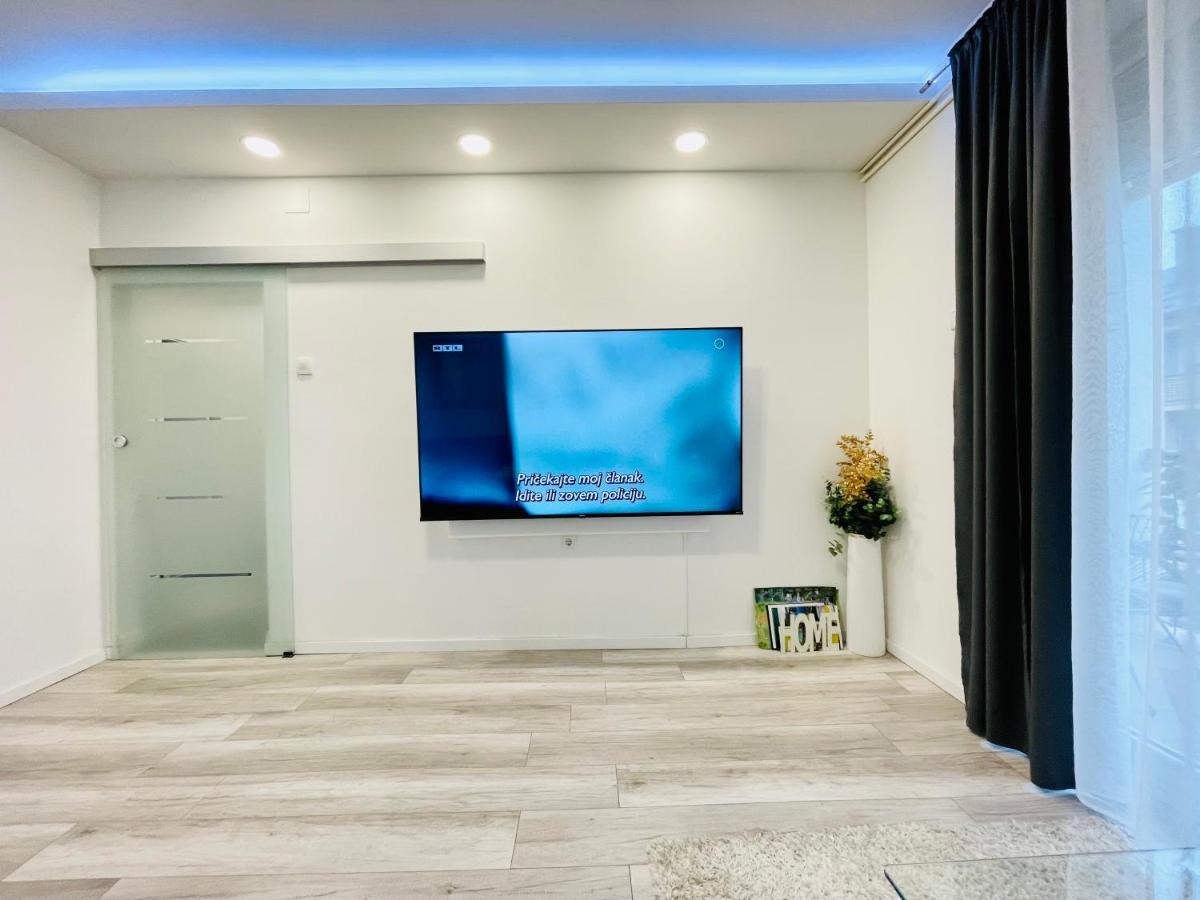 Apartment "Mimoza 1" Self Check-In, Self Check-Out Otočac Εξωτερικό φωτογραφία